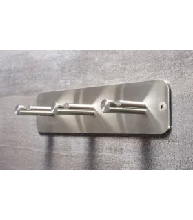 Trojitý nerezový vešiak N012